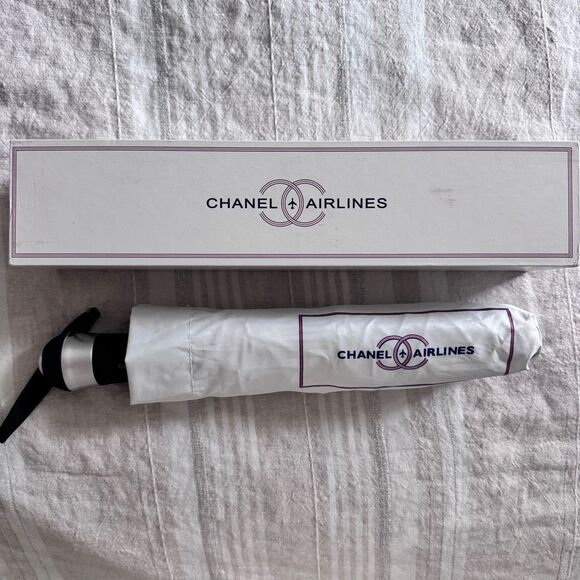 Chanel Airlines Umbrella Retractable NIB - Picture 7 of 11